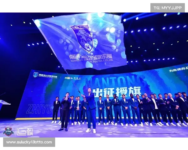 南通支云球迷远征军包机赴沈阳 创中甲历史新纪录 南通支云球迷远征军包机赴沈阳 创中甲历史新纪录