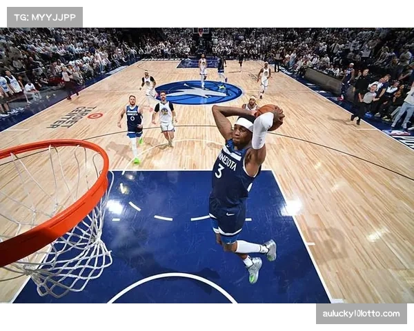 联盟考虑拉远三分线以平衡攻防，NBA规则调整影响未来格局